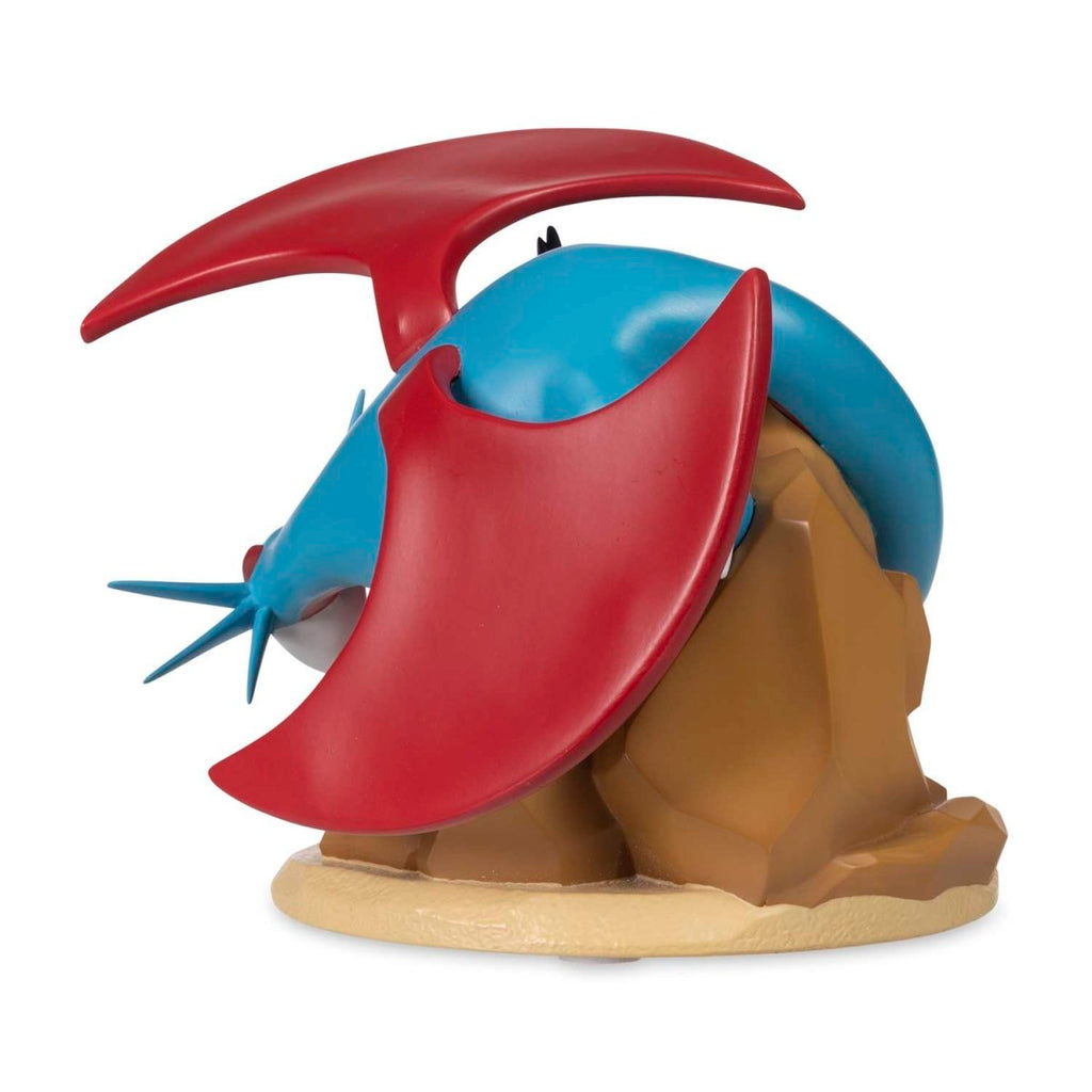 Iris & Salamence Pokémon Trainers Figure