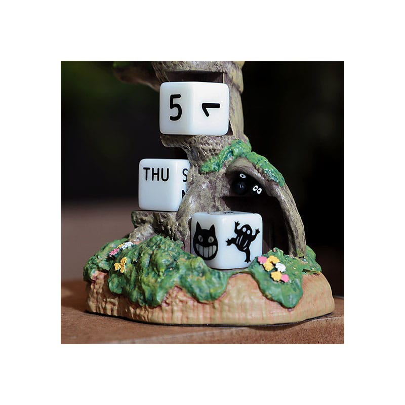 My Neighbor Totoro Statue Three wheeler Diorama / Calendar *English Version* Benelic