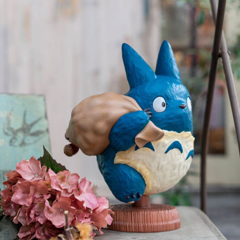 My Neighbor Totoro Statue Middle Totoro Semic