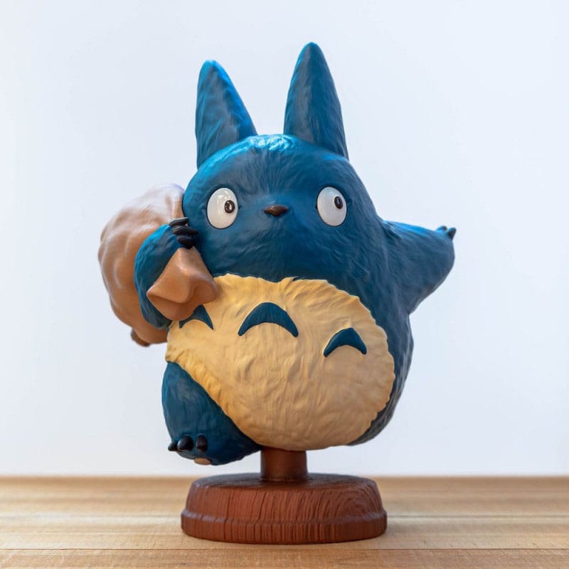 My Neighbor Totoro Statue Middle Totoro Semic