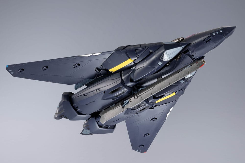 Macross 7 DX Chogokin Action Figure VF 17S Nightmare Stealthvalkyrie Gamlin Kizaki use Bandai Tamashii Nations