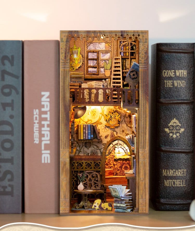 Book Nook Eternal Bookstore CuteBee