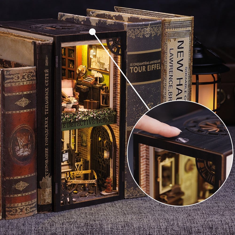 Book Nook Rose Detective Agency CuteBee