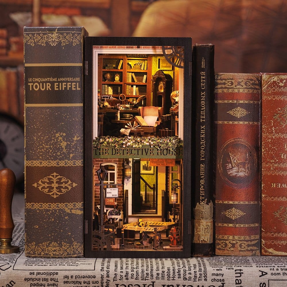 Book Nook Rose Detective Agency CuteBee