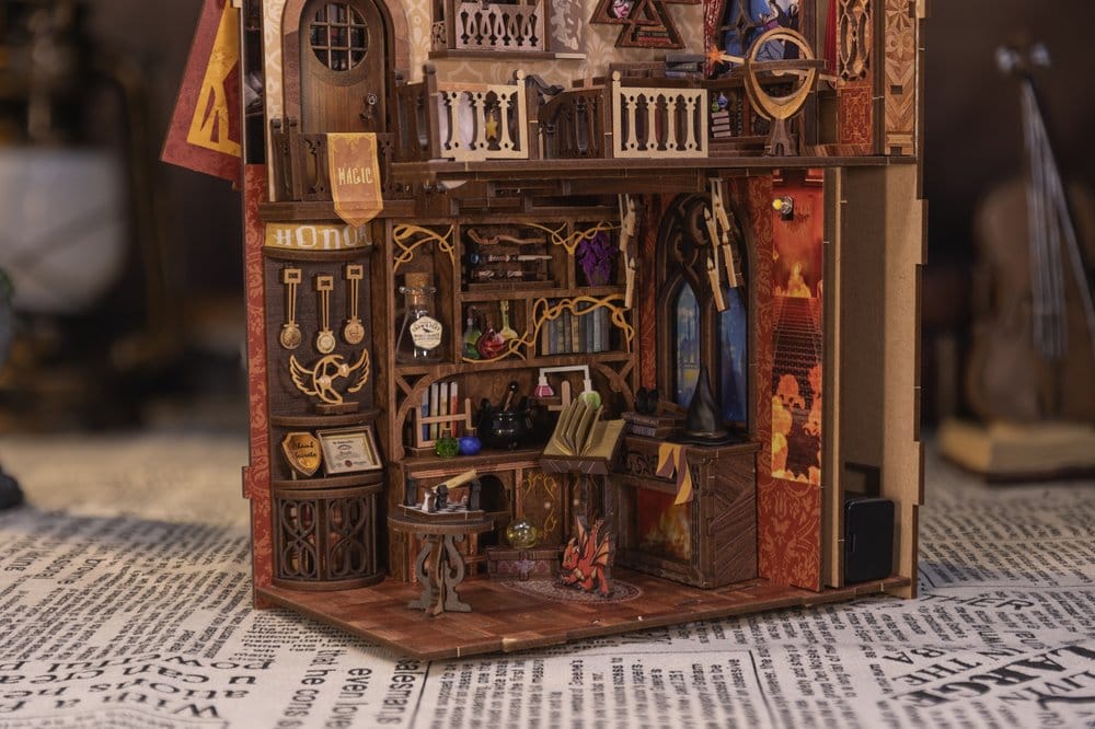Book Nook Flame Common Room CuteBee