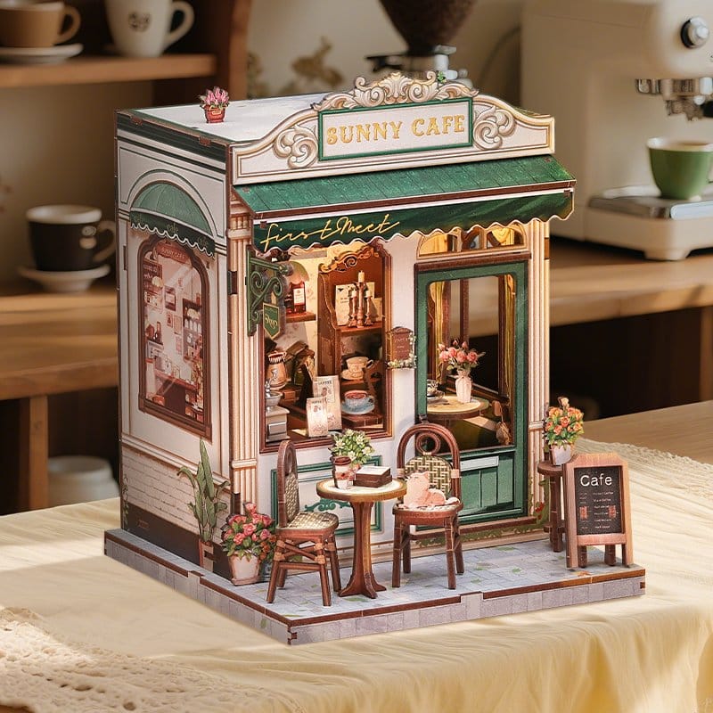 Miniature House Model Kit Sunny Cafe CuteBee