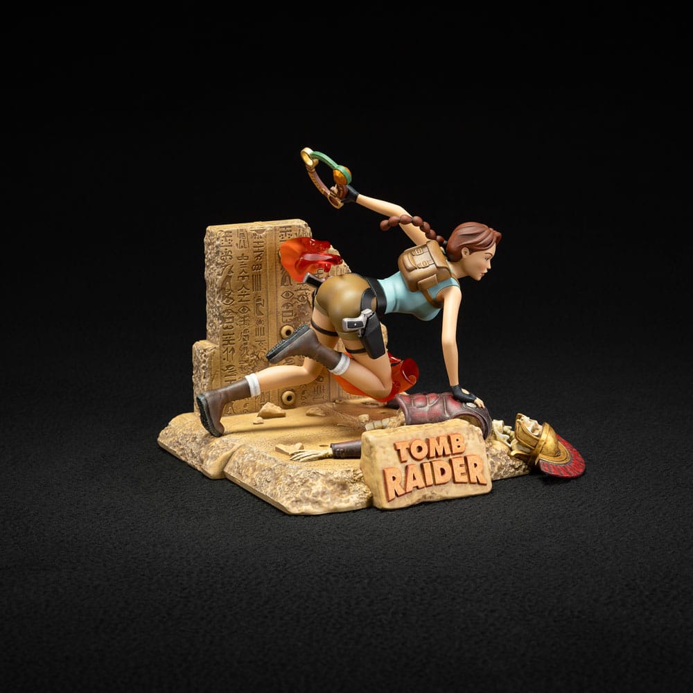 Tomb Raider 1996 Lara Croft Classic Era Dark Horse