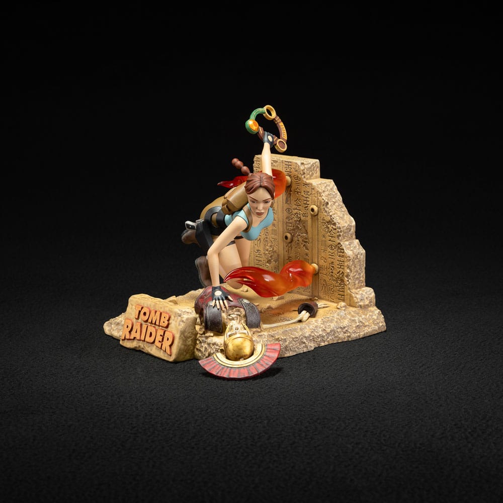 Tomb Raider 1996 Lara Croft Classic Era Dark Horse