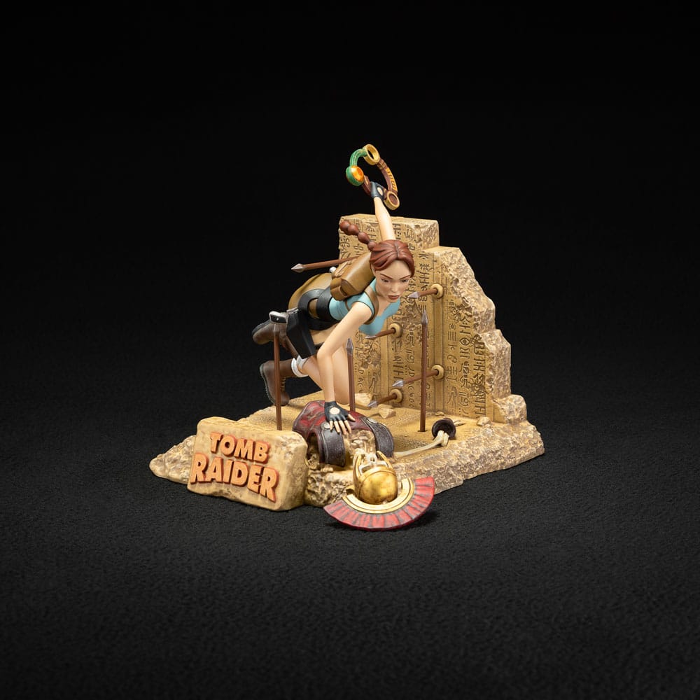 Tomb Raider 1996 Lara Croft Classic Era Dark Horse