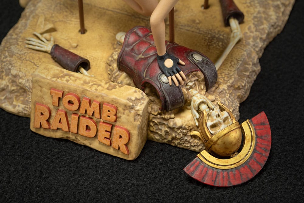 Tomb Raider 1996 Lara Croft Classic Era Dark Horse