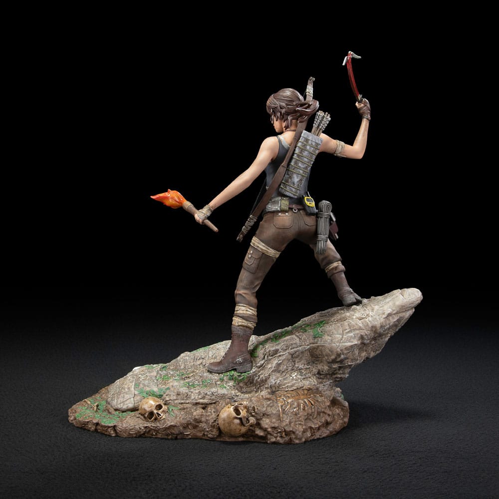 Tomb Raider Lara Croft Survivor Era Dark Horse
