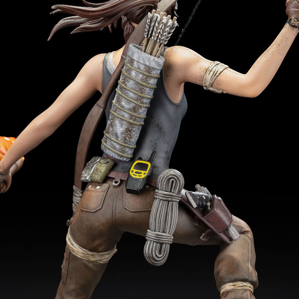 Tomb Raider Lara Croft Survivor Era Dark Horse