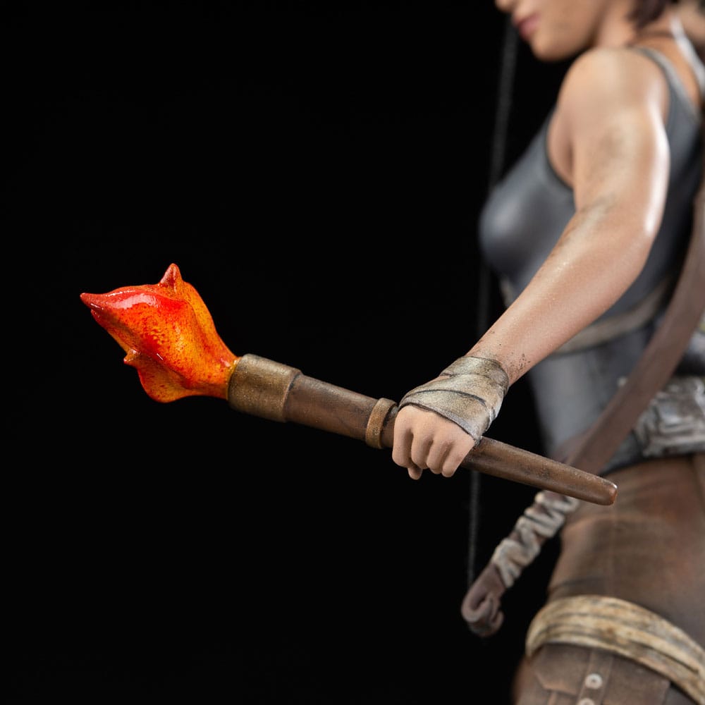 Tomb Raider Lara Croft Survivor Era Dark Horse
