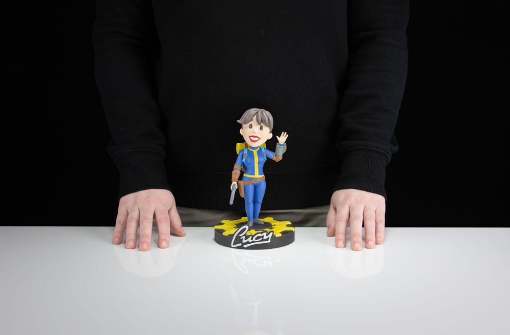 Fallout Vinyl Figure Lucy Dark Horse
