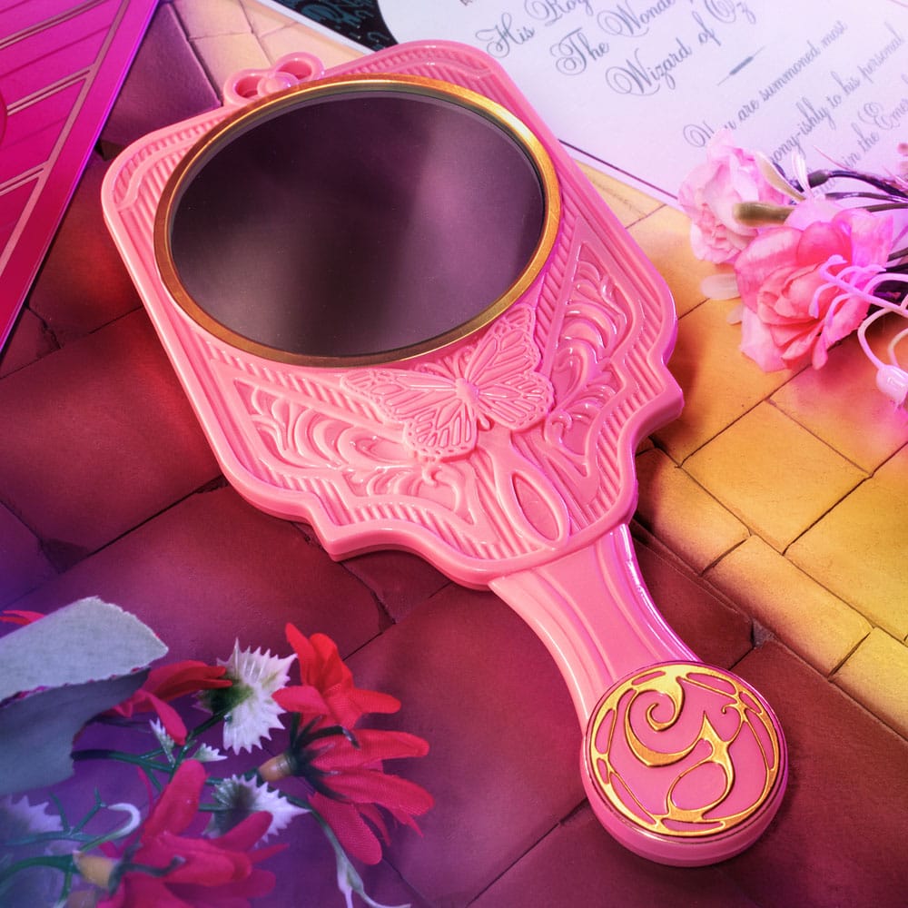 Wicked The Oz Memories Kit Doctor Collector