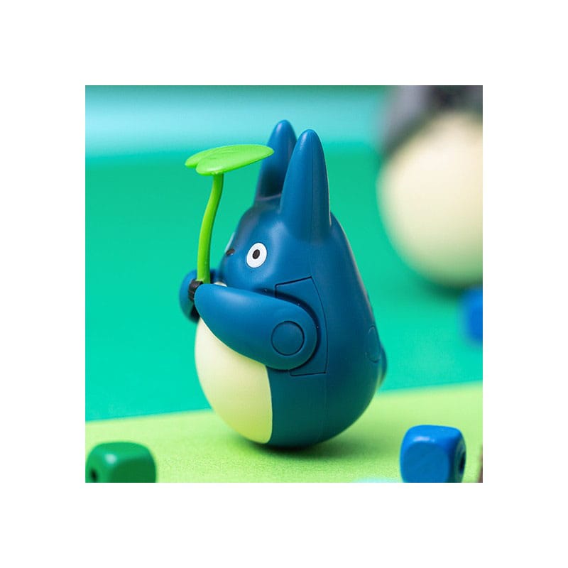 My Neighbor Totoro Round Bottomed Figurine Mid Totoro with leaf Semic