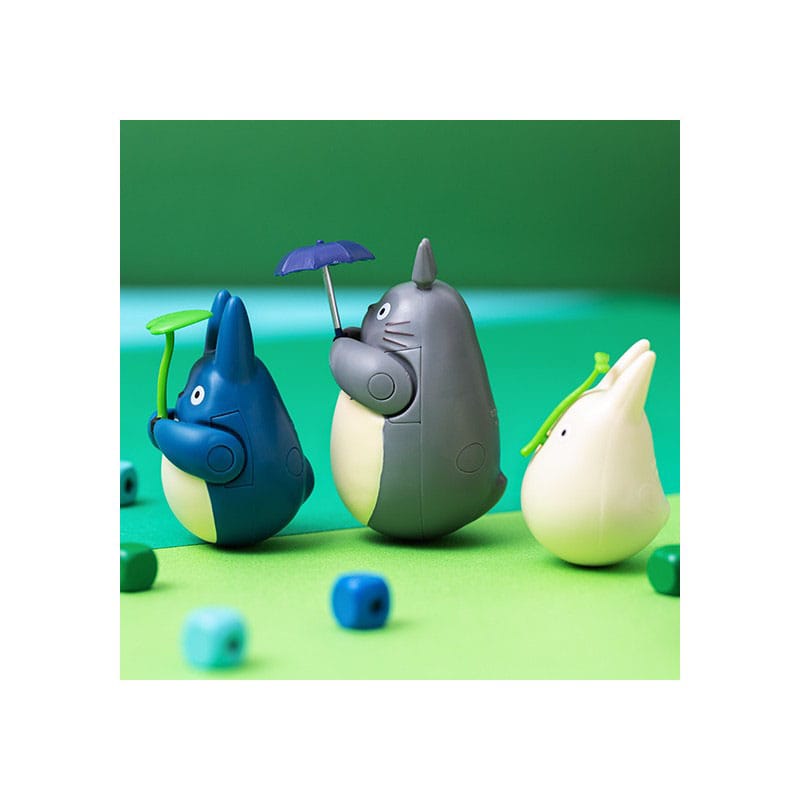 My Neighbor Totoro Round Bottomed Figurine Mid Totoro with leaf Semic