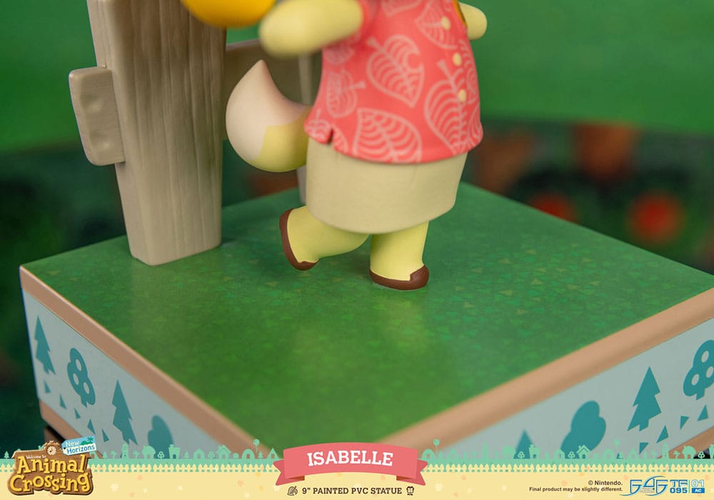 Animal Crossing New Horizons Isabelle First 4 Figures