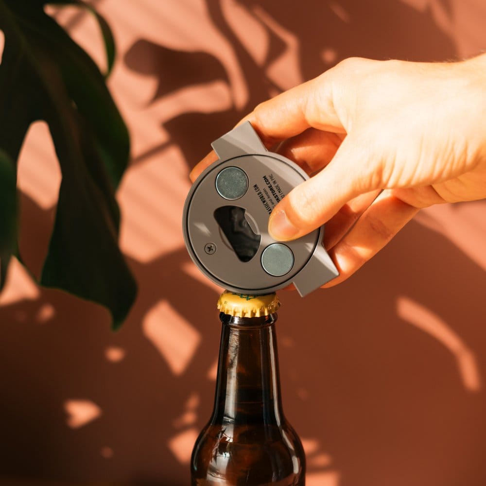 Jurassic Park Magnet with Bottle Opener Grupo Erik