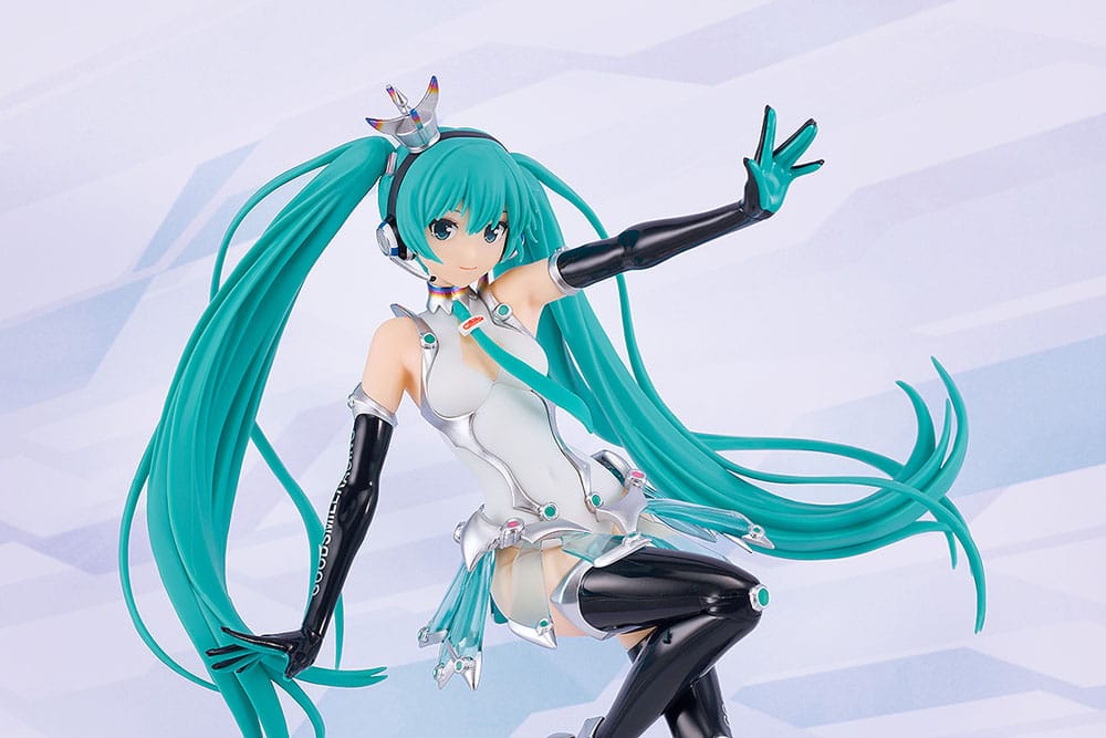 Hatsune Miku GT Project Plastic Model Kit Reincarnation Racing Miku 2013 Ver. Good Smile Racing