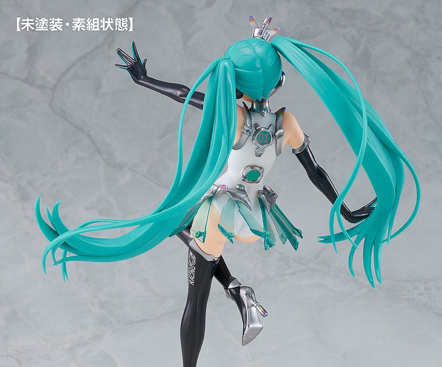 Hatsune Miku GT Project Plastic Model Kit Reincarnation Racing Miku 2013 Ver. Good Smile Racing