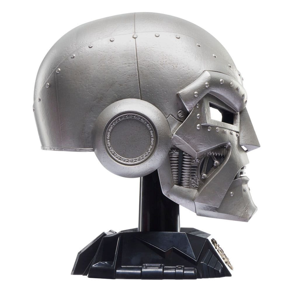 Marvel Legends Roleplay Replica Doctor Doom Premium Helmet Hasbro