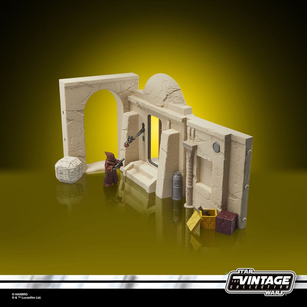Star Wars Episode IV Vintage Collection Playset Streets of Mos Eisley with Jawa Action Figure Hasbro