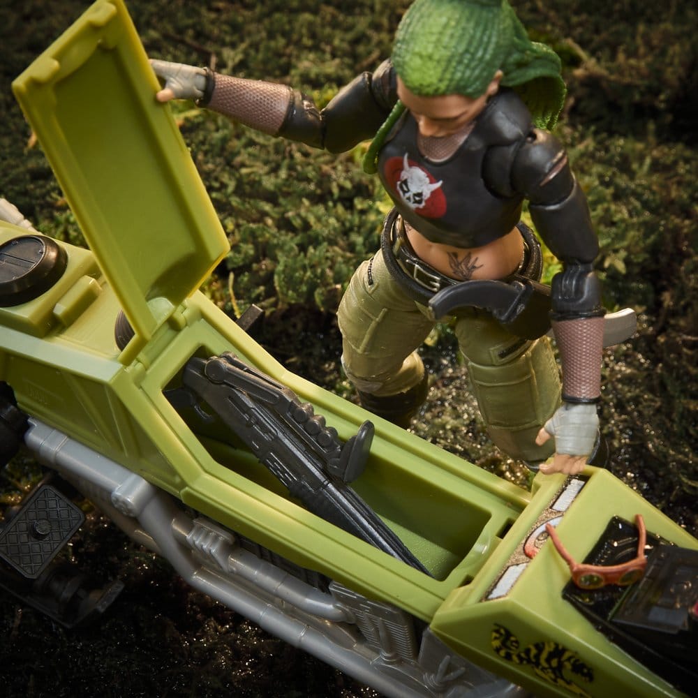 G.I. Joe Classified Series Action Figure and Vehicle Set #194 Zanya and Dreadnok Chameleon Swamp Skier Hasbro