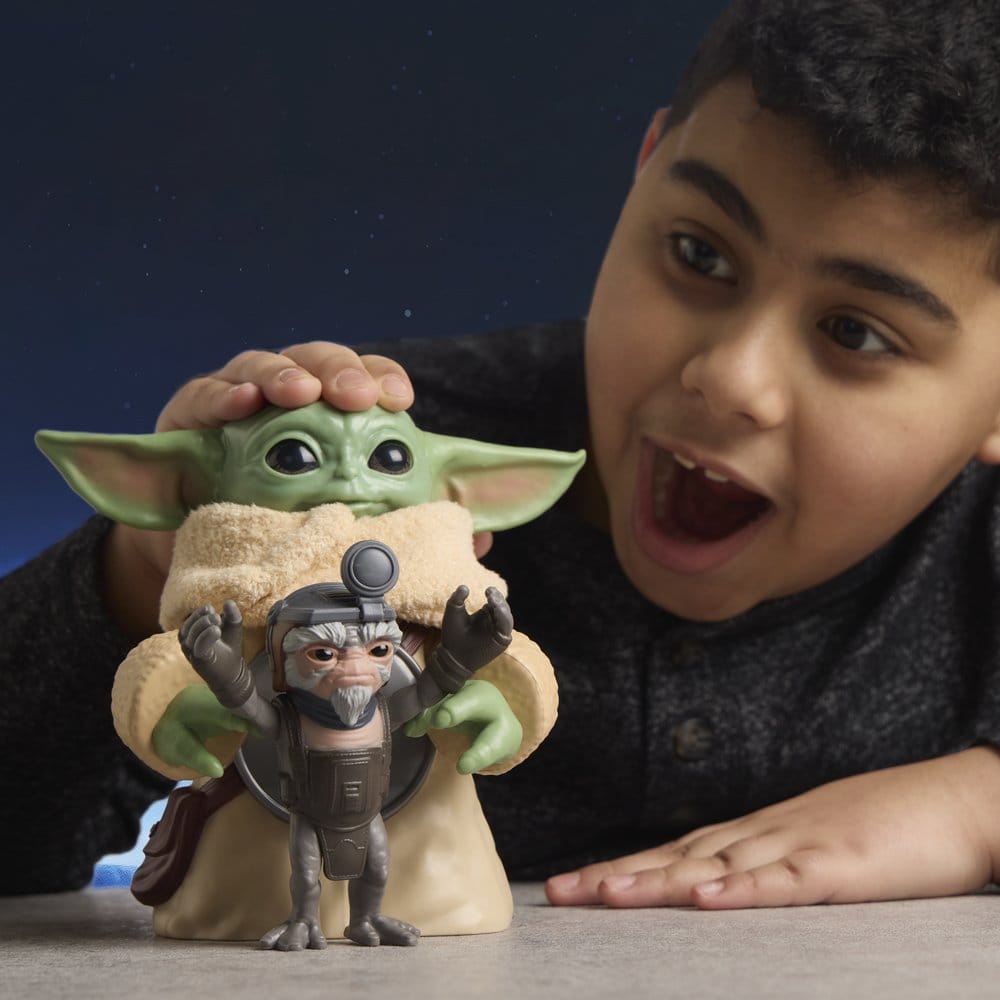 Star Wars The Mandalorian & Grogu Electronic Action Figure Huggin' Grogu & Anzellan Hasbro