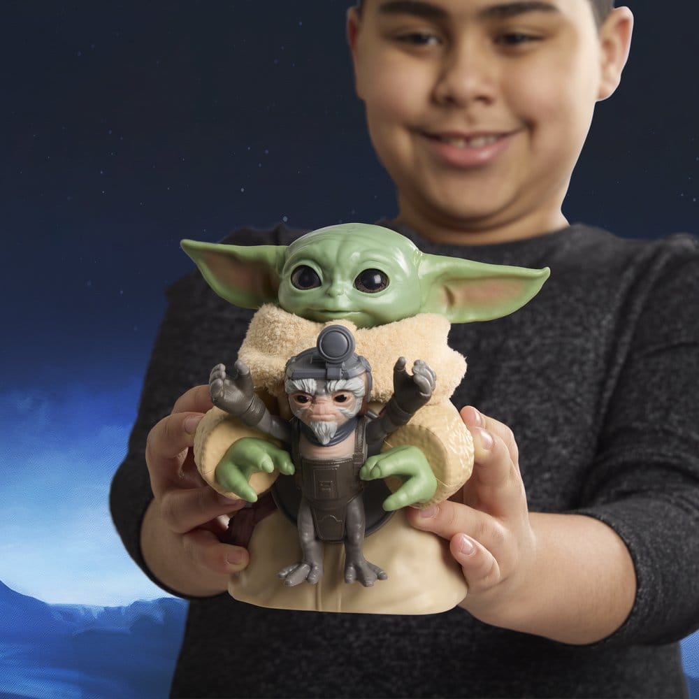 Star Wars The Mandalorian & Grogu Electronic Action Figure Huggin' Grogu & Anzellan Hasbro