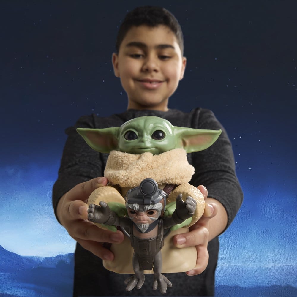 Star Wars The Mandalorian & Grogu Electronic Action Figure Huggin' Grogu & Anzellan Hasbro