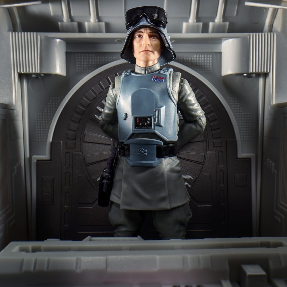 Star Wars Episode V Vintage Collection Action Figure General Veers AT AT Commander Hasbro