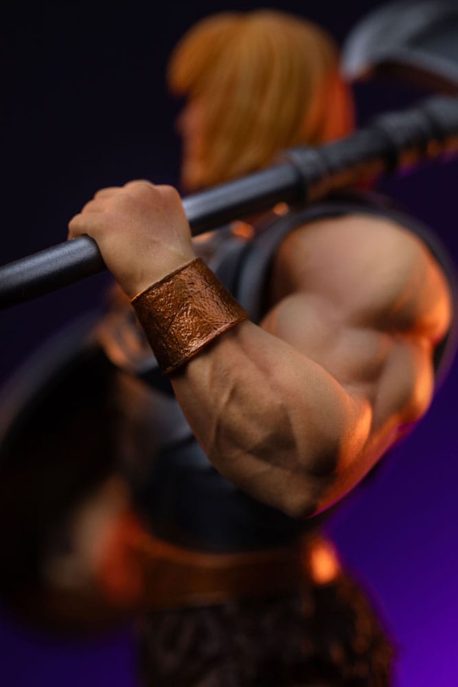 Masters of the Universe Art Scale Statue He-Man Battle Armor Version heo Exclusive Iron Studios