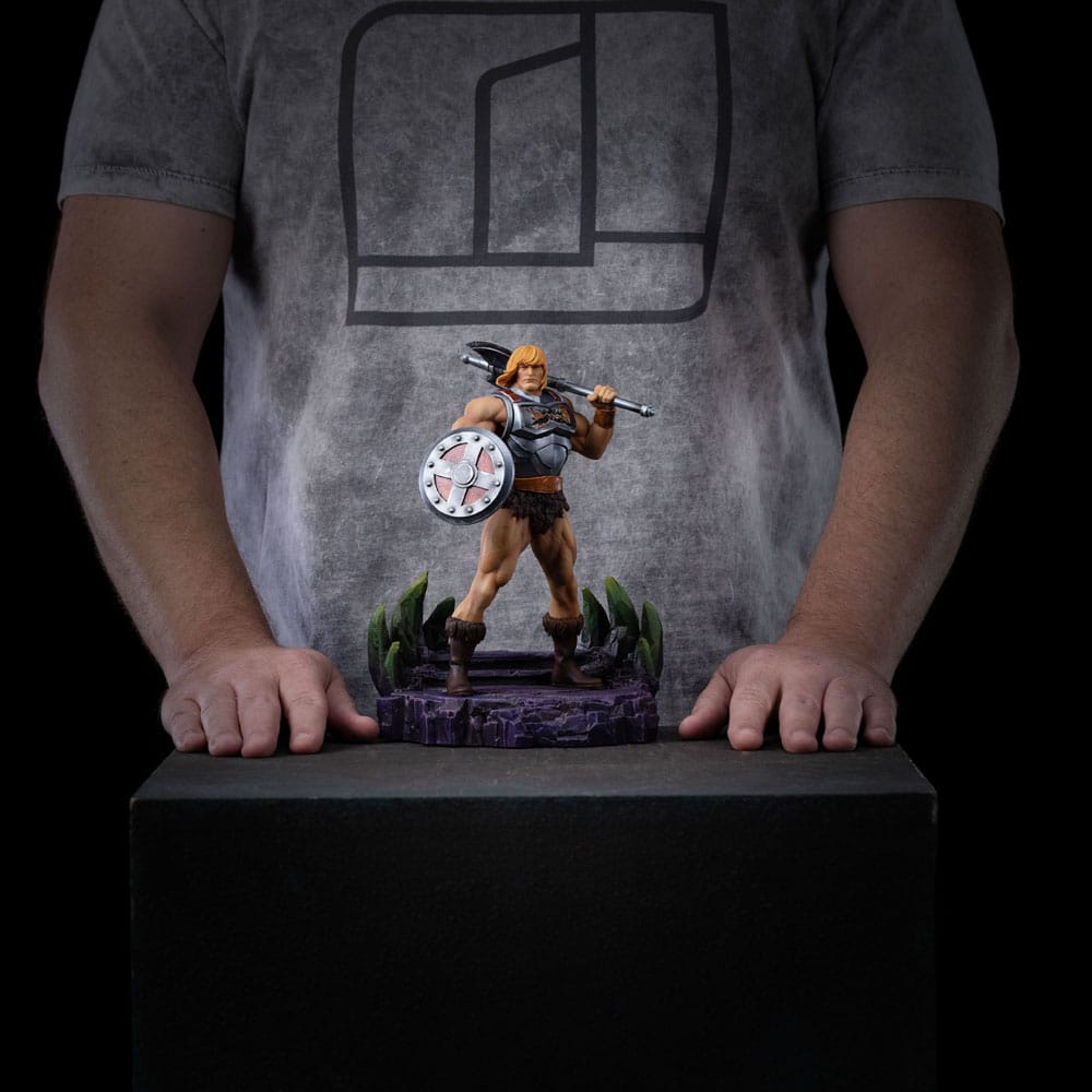 Masters of the Universe Art Scale Statue He-Man Battle Armor Version heo Exclusive Iron Studios