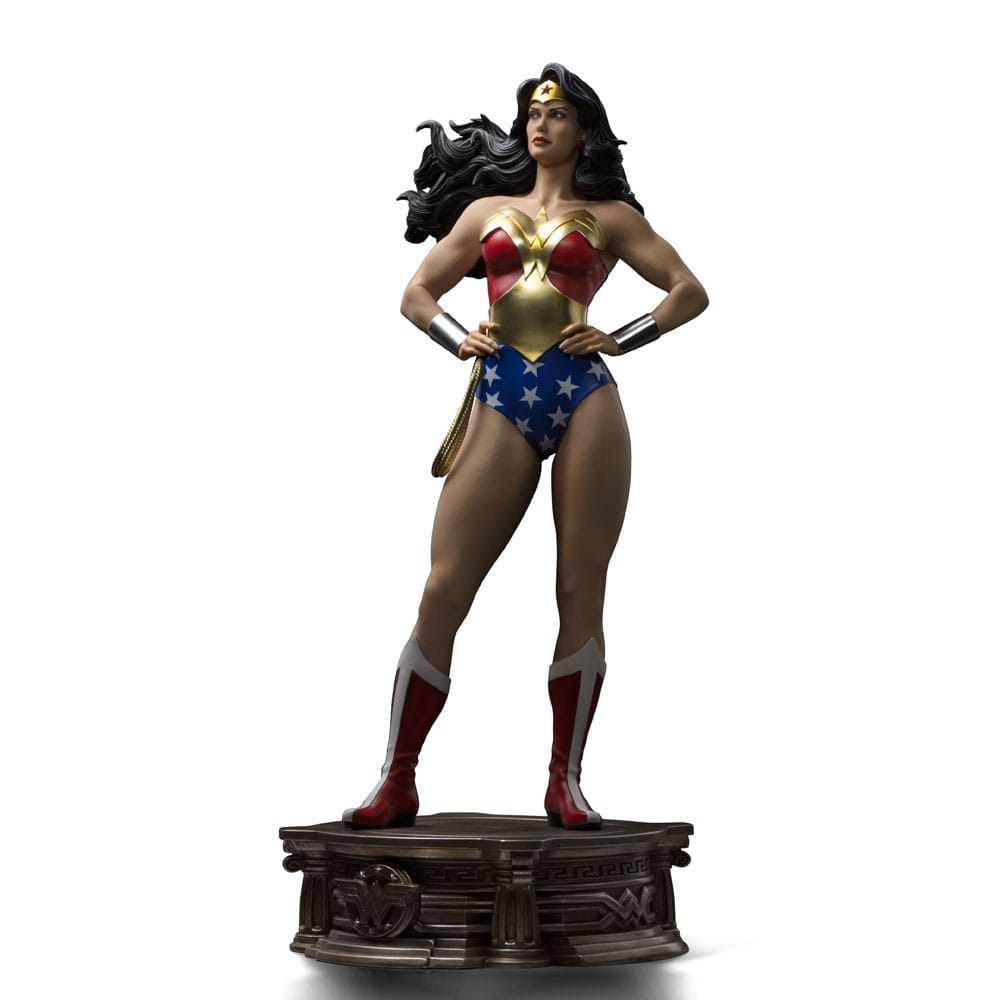 DC Comics Legacy Replica Statue Wonder Woman Iron Studios