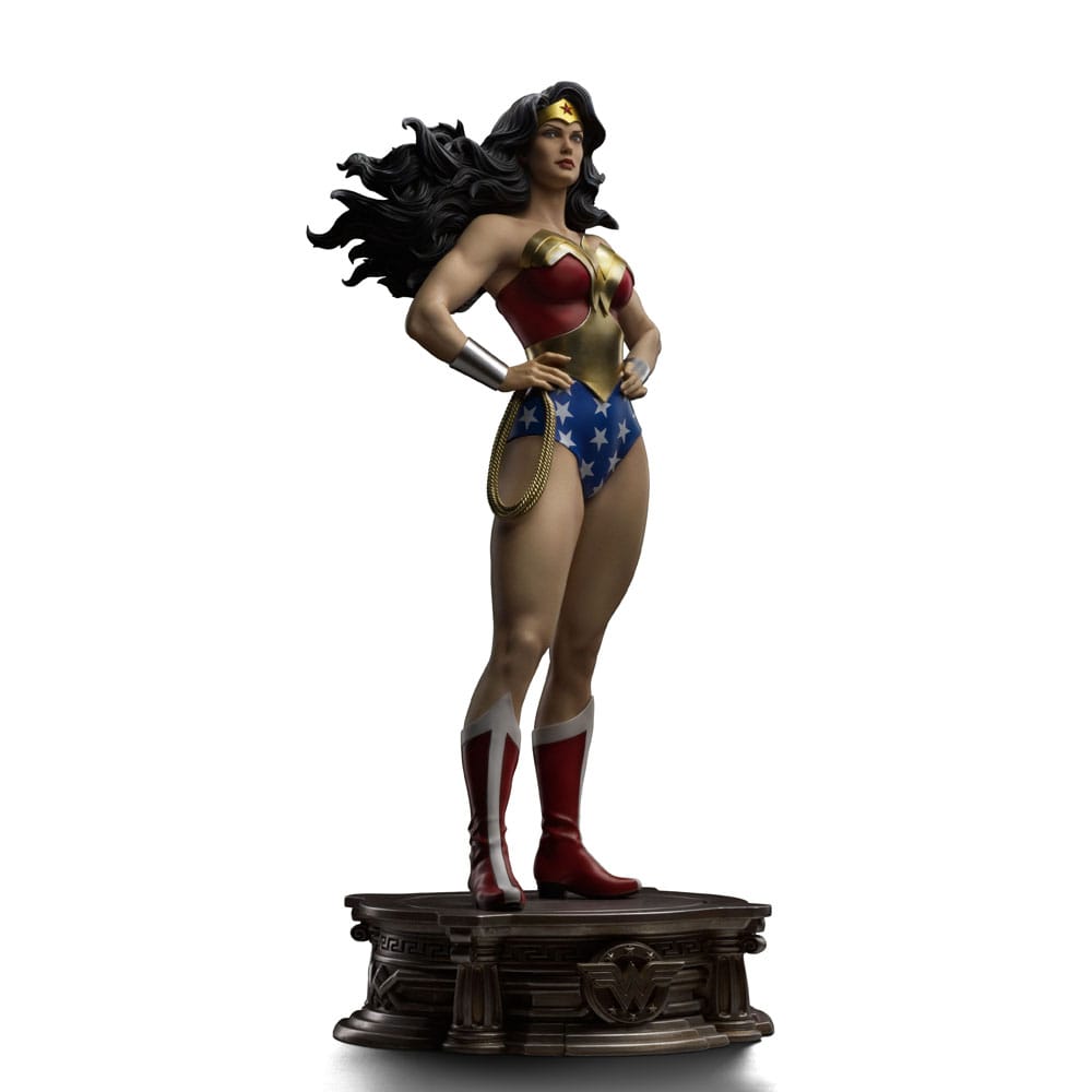 DC Comics Legacy Replica Statue Wonder Woman Iron Studios