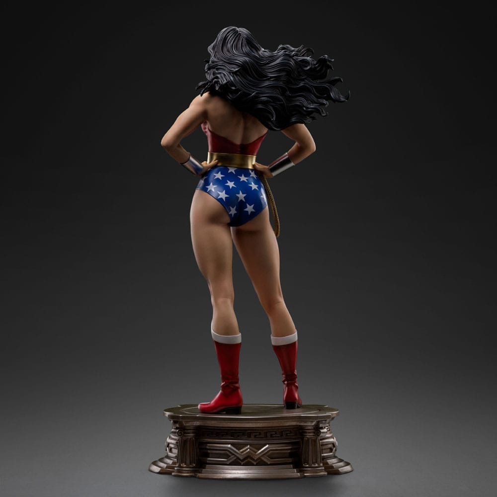 DC Comics Legacy Replica Statue Wonder Woman Iron Studios