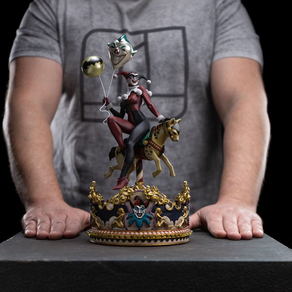 DC Comics Art Scale Statue Harley Quinn Unleashed Iron Studios