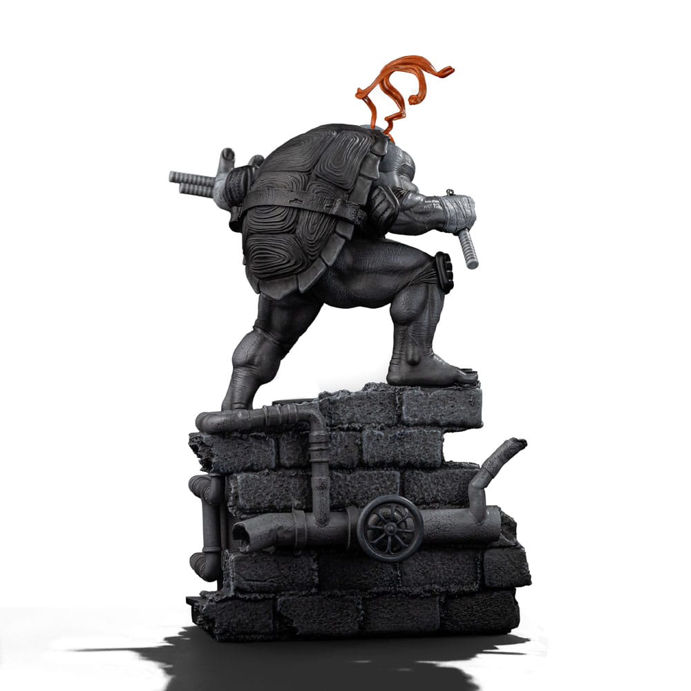 Teenage Mutant Ninja Turtles Art Scale Statue Michelangelo Black and White Variant heo exclusive Iron Studios