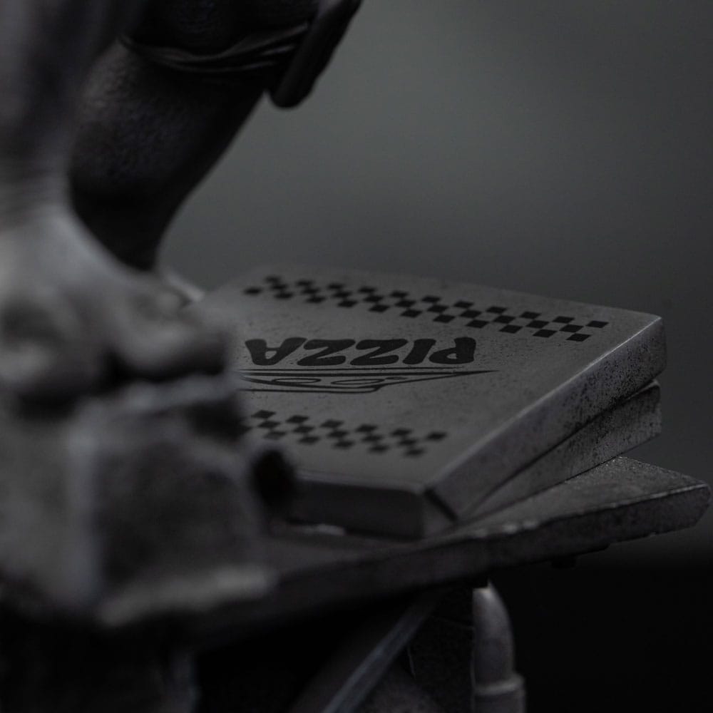 Teenage Mutant Ninja Turtles Art Scale Statue Michelangelo Black and White Variant heo exclusive Iron Studios
