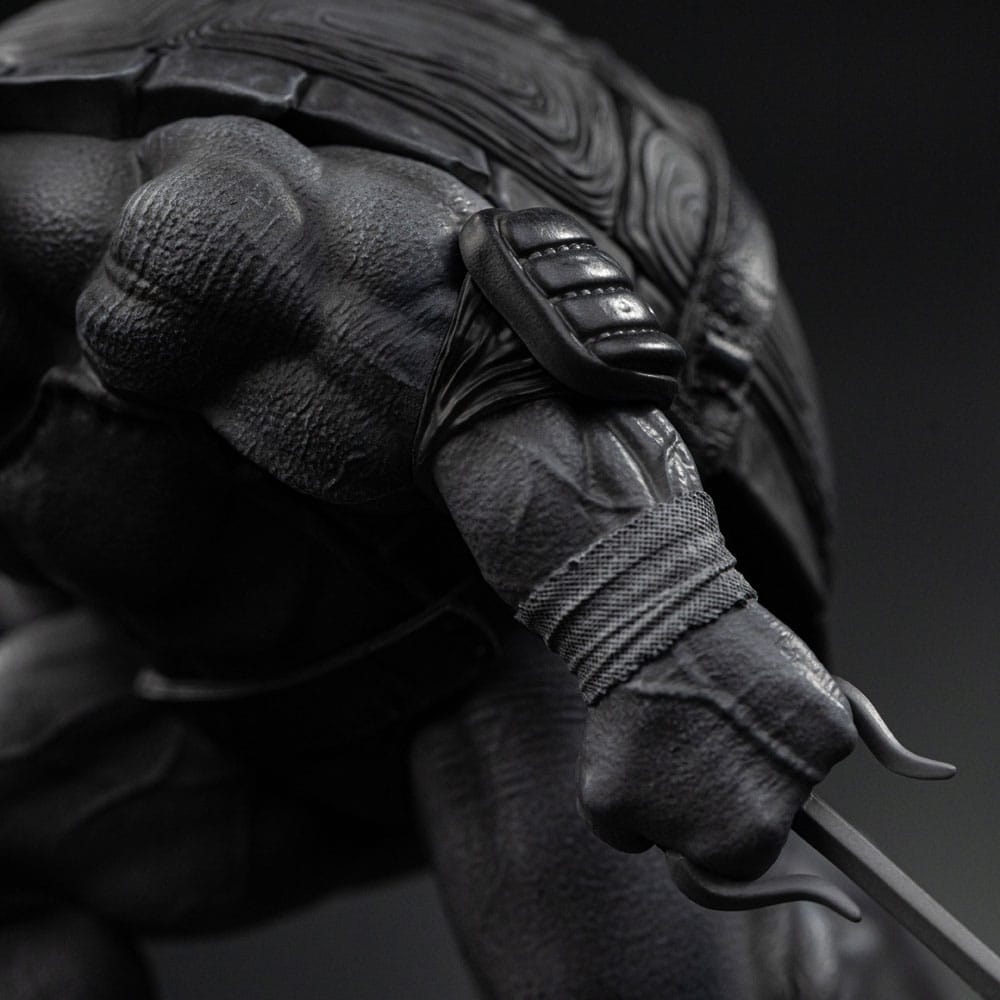 Teenage Mutant Ninja Turtles Art Scale Statue Raphael Black and White Variant heo exclusive Iron Studios