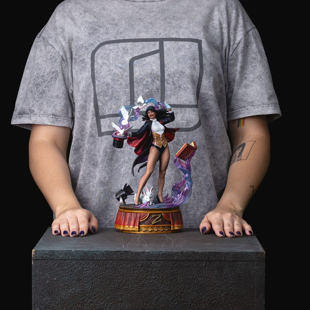 DC Comics Art Scale Statue Zatanna Iron Studios