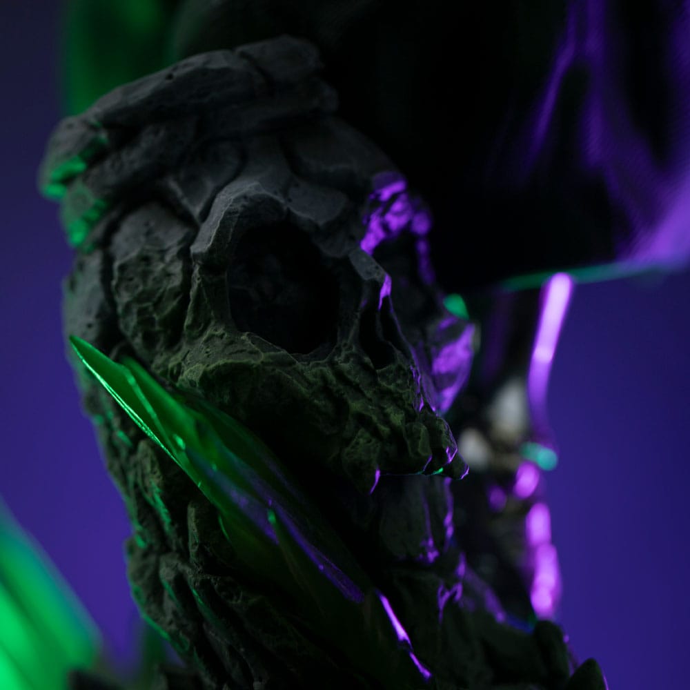 The Infinity Gauntlet Marvel Legends Diorama Statue Doctor Doom Deluxe Edition Iron Studios