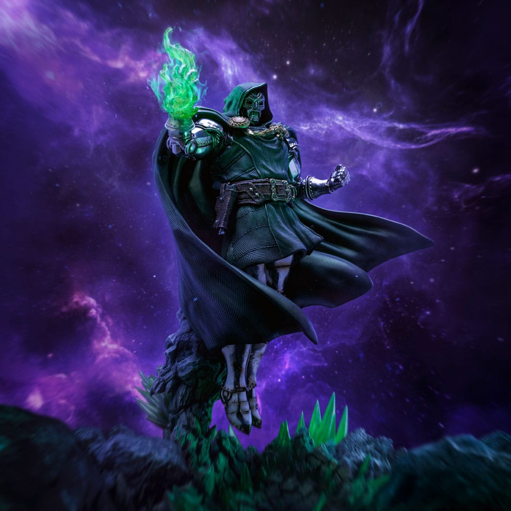 The Infinity Gauntlet Marvel Legends Diorama Statue Doctor Doom Deluxe Edition Iron Studios