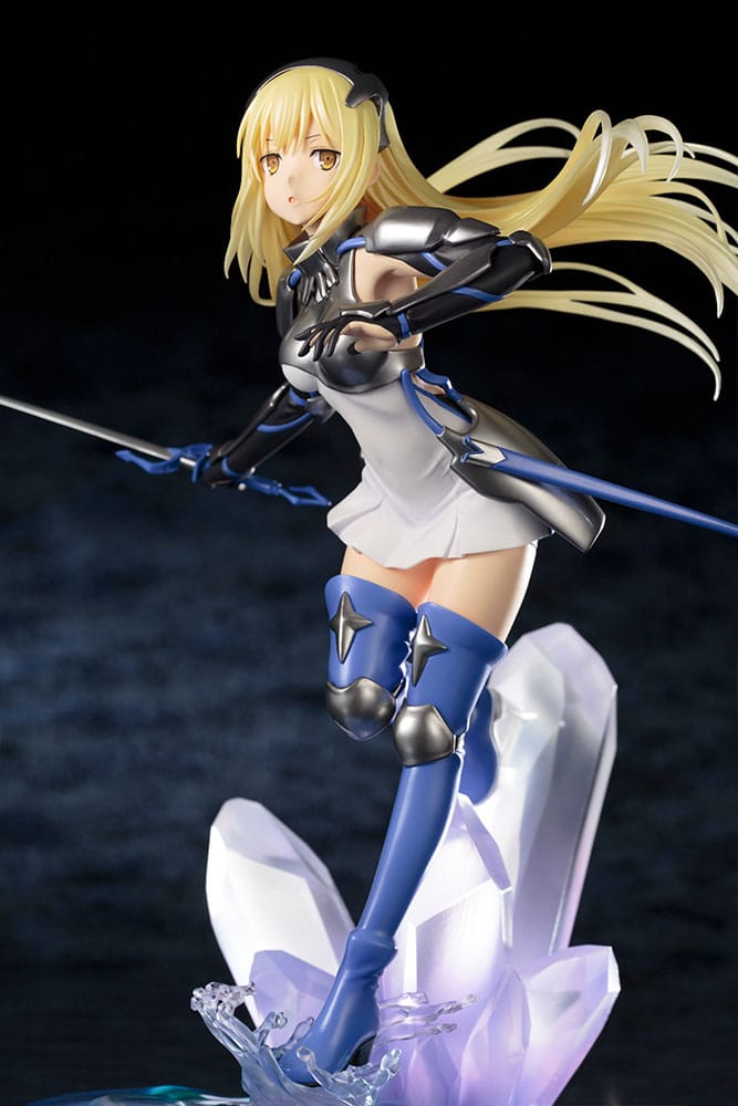 Sword Oratoria Is it Wrong to Try to Pick Up Girls in a Dungeon? On the Side Ais Wallenstein Kotobukiya