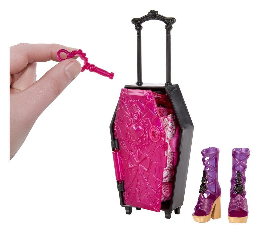 Monster High Skulltimate Secrets Doll Destination Gore geous Oasis Draculaura Mattel