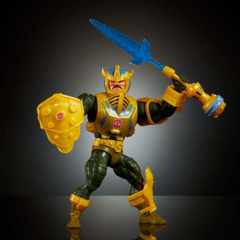 Masters of the Universe x Transformers Action Figure Bumblebee Armor Man At Arms heo European Exclusive Mattel