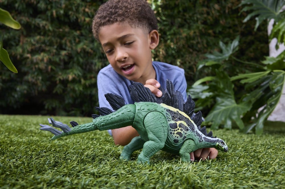 Jurassic World Survival Action Figure Gigantic Thrashers Stegosaurus Mattel