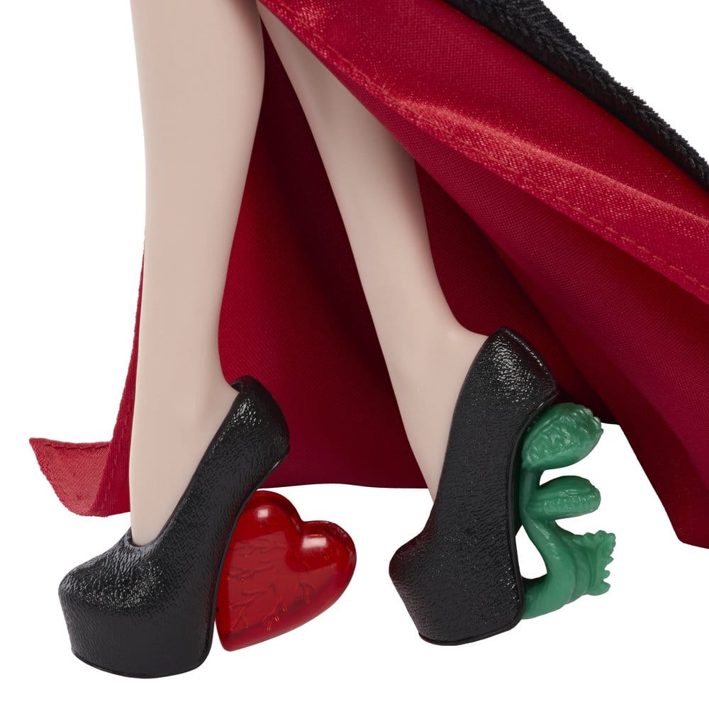 Monster High x Wednesday Collector Doll Morticia Addams Mattel