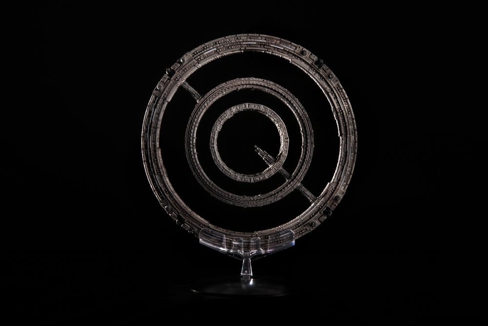 Foundation Die Cast The Invictus Spaceship Master Replicas